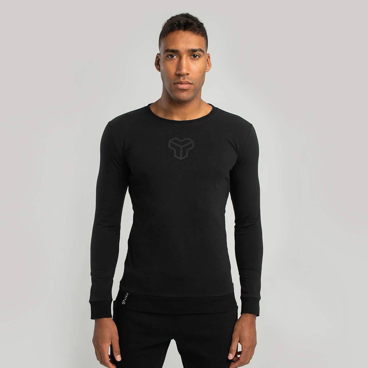 T-shirt à manches longues Essential, couleur noire - STRIX.