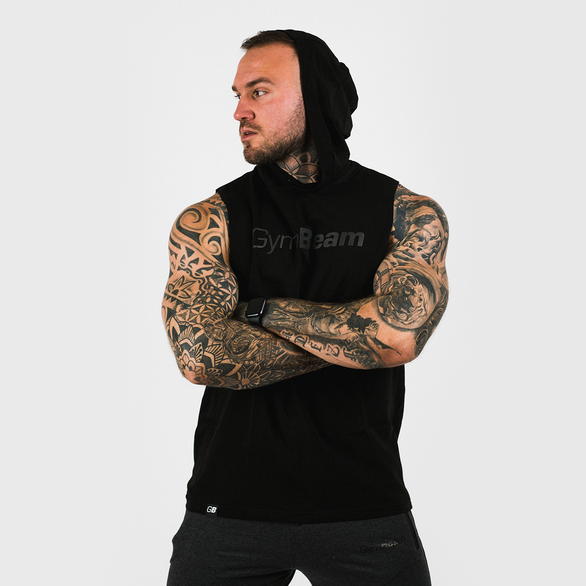 T-shirt à capuche pour hommes, couleur noire - GymBeam.