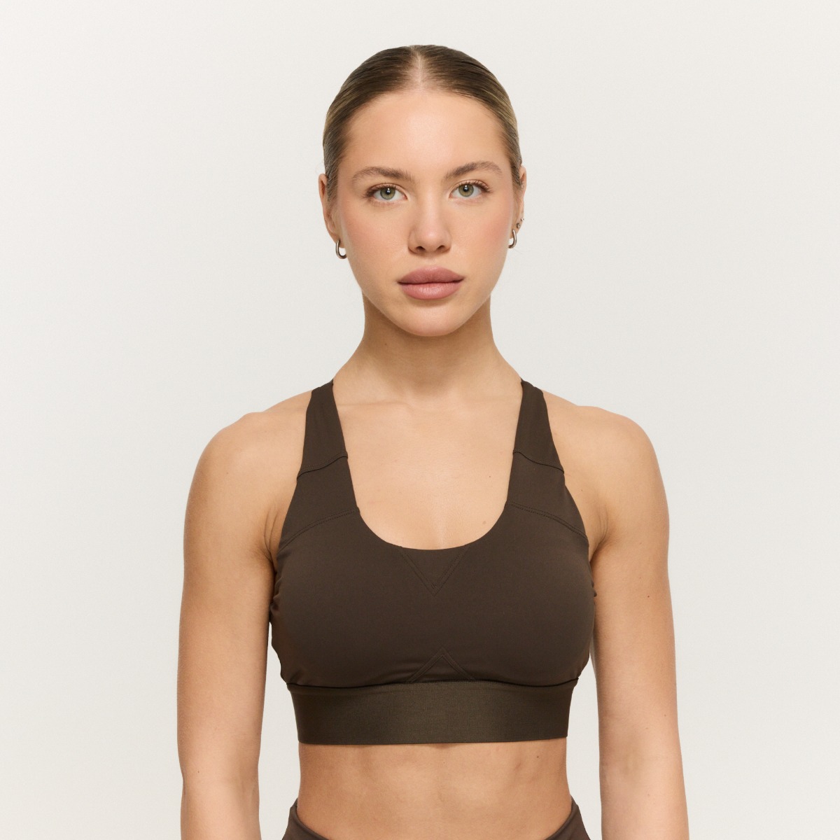 Soutien-gorge de sport Limitless, couleur Espresso - GymBeam.