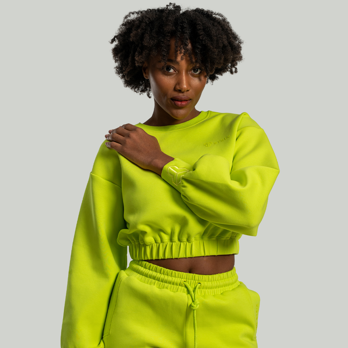 Pull court Lunar pour femmes, couleur chartreuse - STRIX.