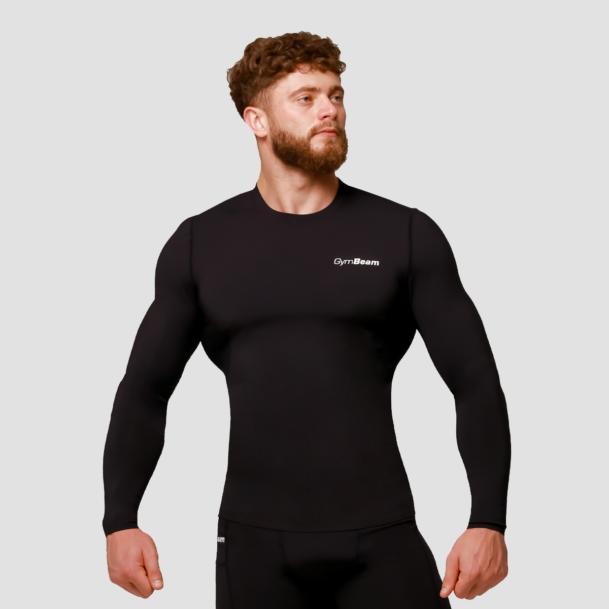 T-shirt manches longues à compression modérée, couleur noire - GymBeam.
