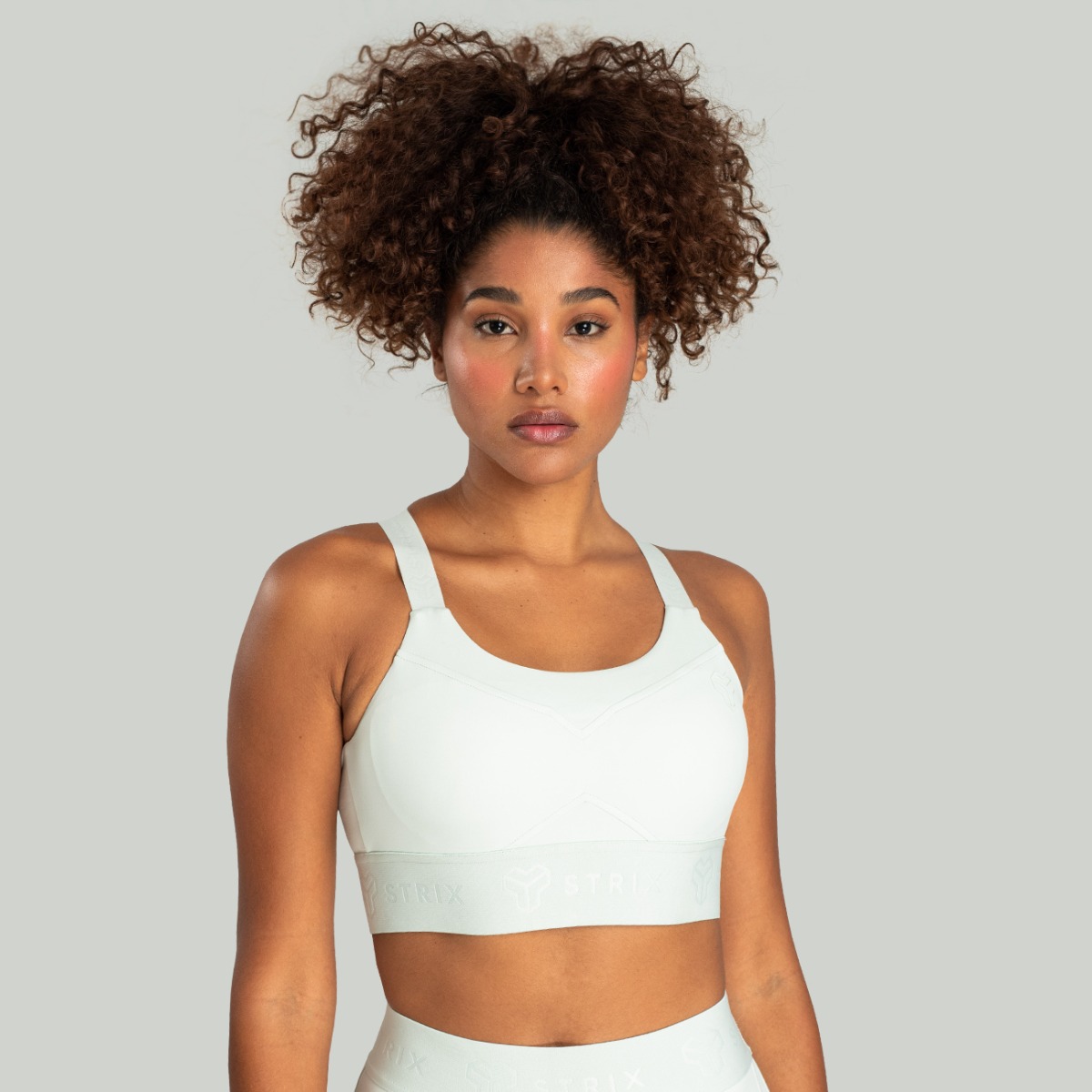 Soutien-gorge de sport Nebula, couleur gris lunaire - STRIX.