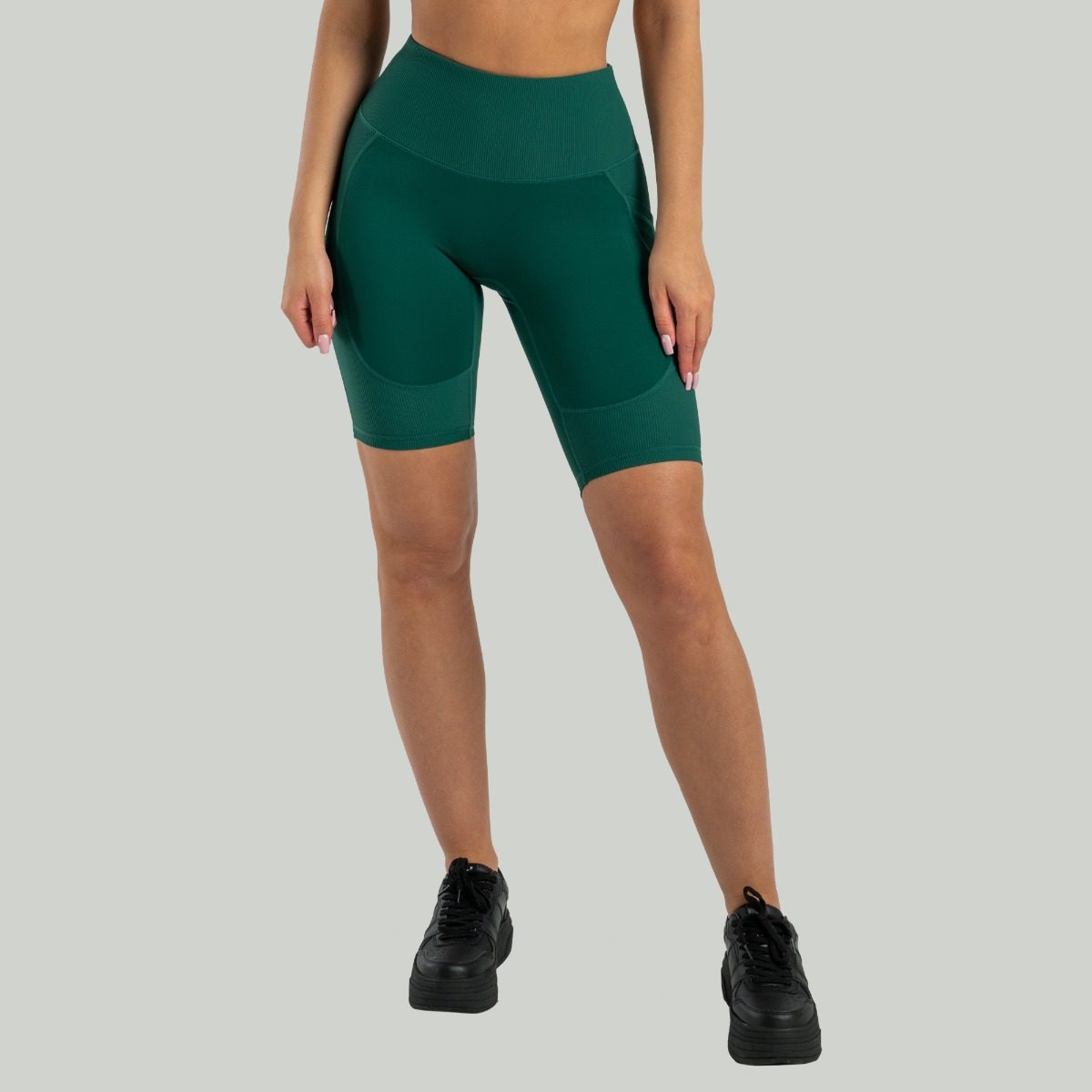 Shorts pour femmes Stellar, couleur émeraude - STRIX.