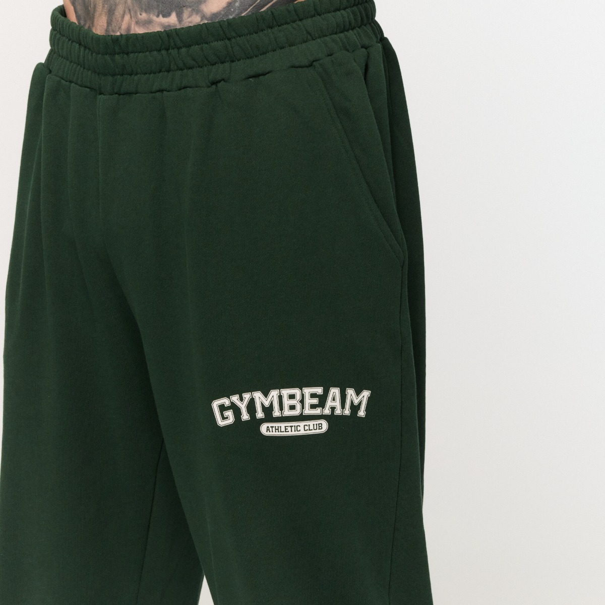 Pantalon de jogging Varsity, couleur vert - GymBeam.