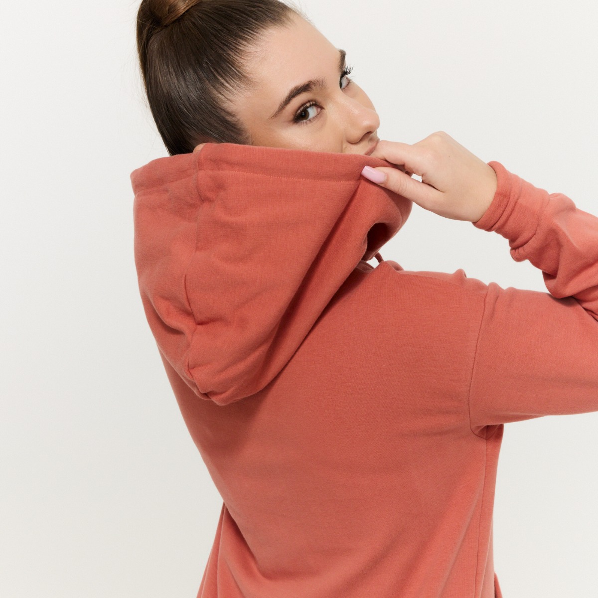Sweat à capuche long "Limitless" pour femmes, couleur cannelle - GymBeam.