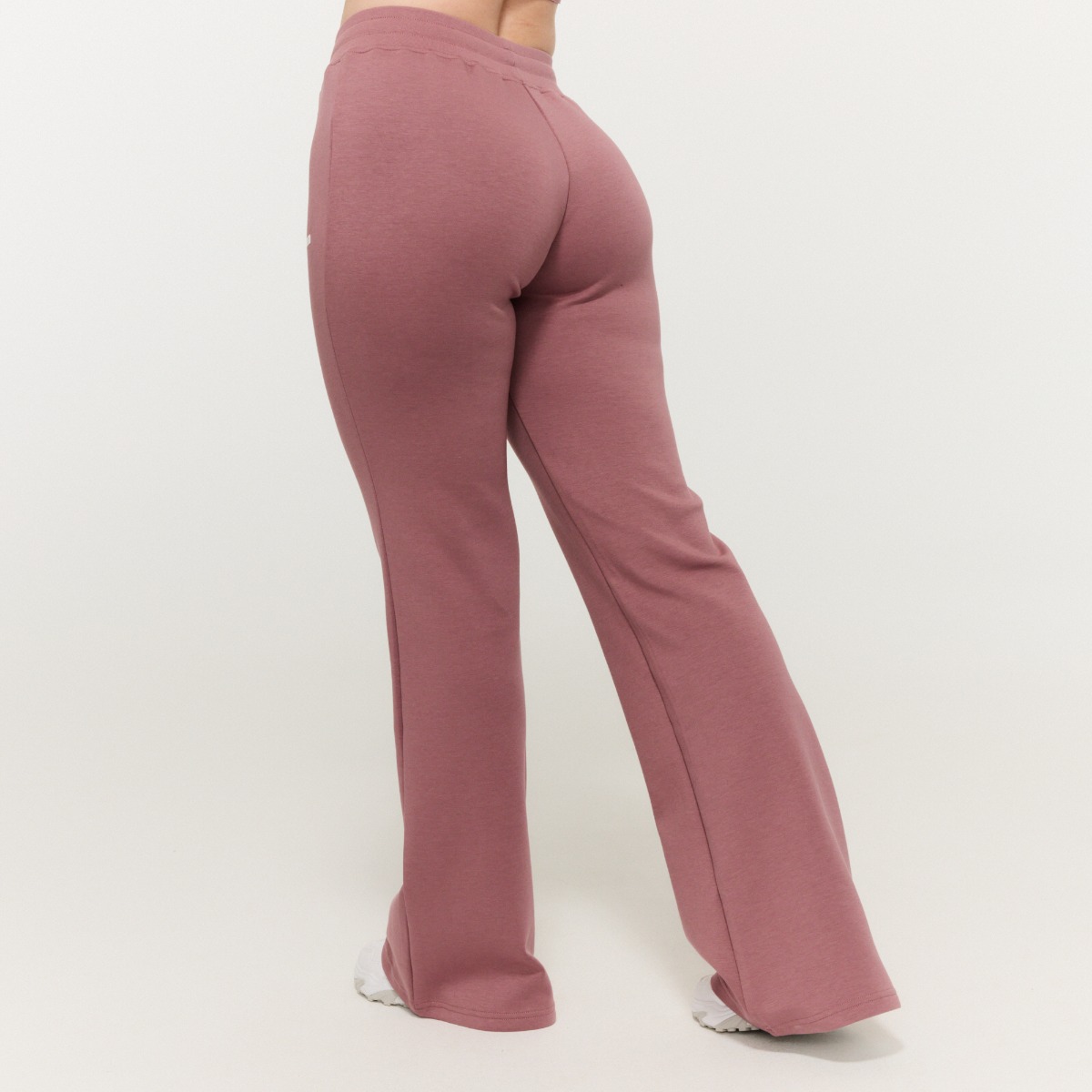 Jogging de sport pour femmes, modèle Relay, couleur Haze – GymBeam.