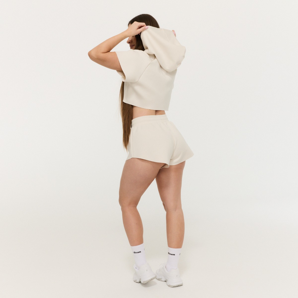 Shorts de course femme, modèle Relay, couleur nacrée - GymBeam.