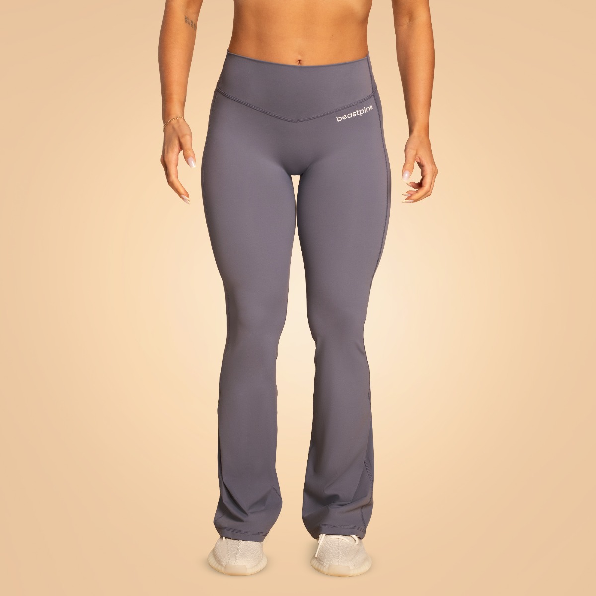 Pantalon Grace pour femmes, couleur Granite – BeastPink.