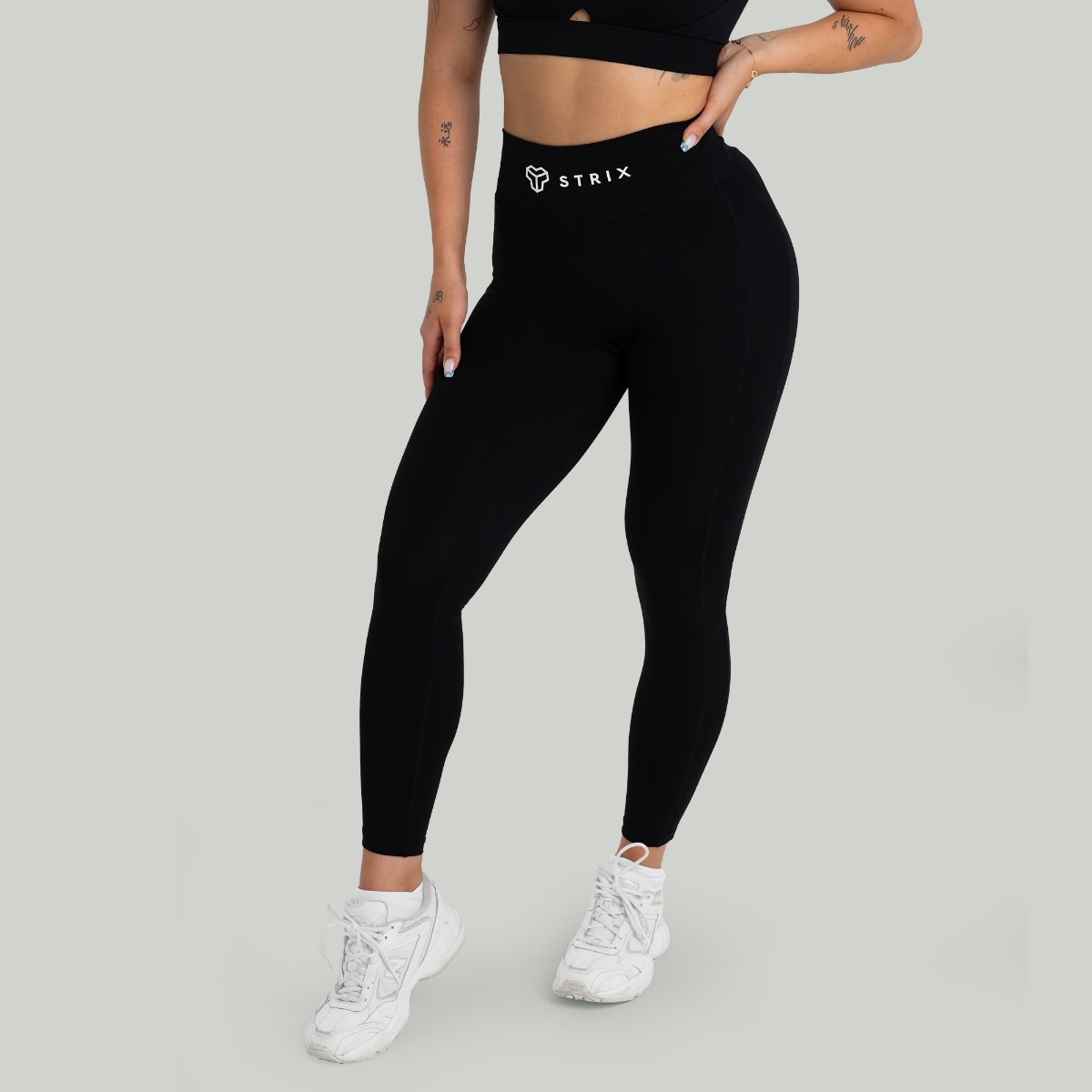 Leggings pour femmes, couleur noire - STRIX.