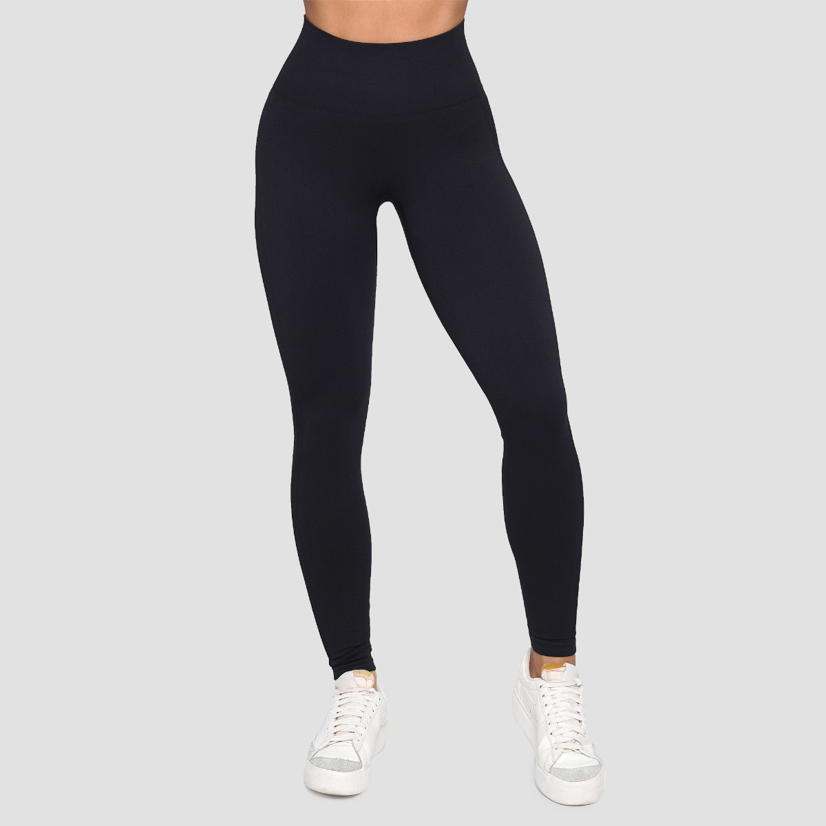 Leggings de sport sans couture pour femmes, couleur noire - GymBeam.