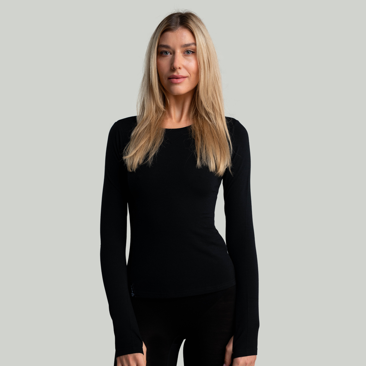 T-shirt à manches longues MERINO I pour femmes, couleur noire - STRIX.