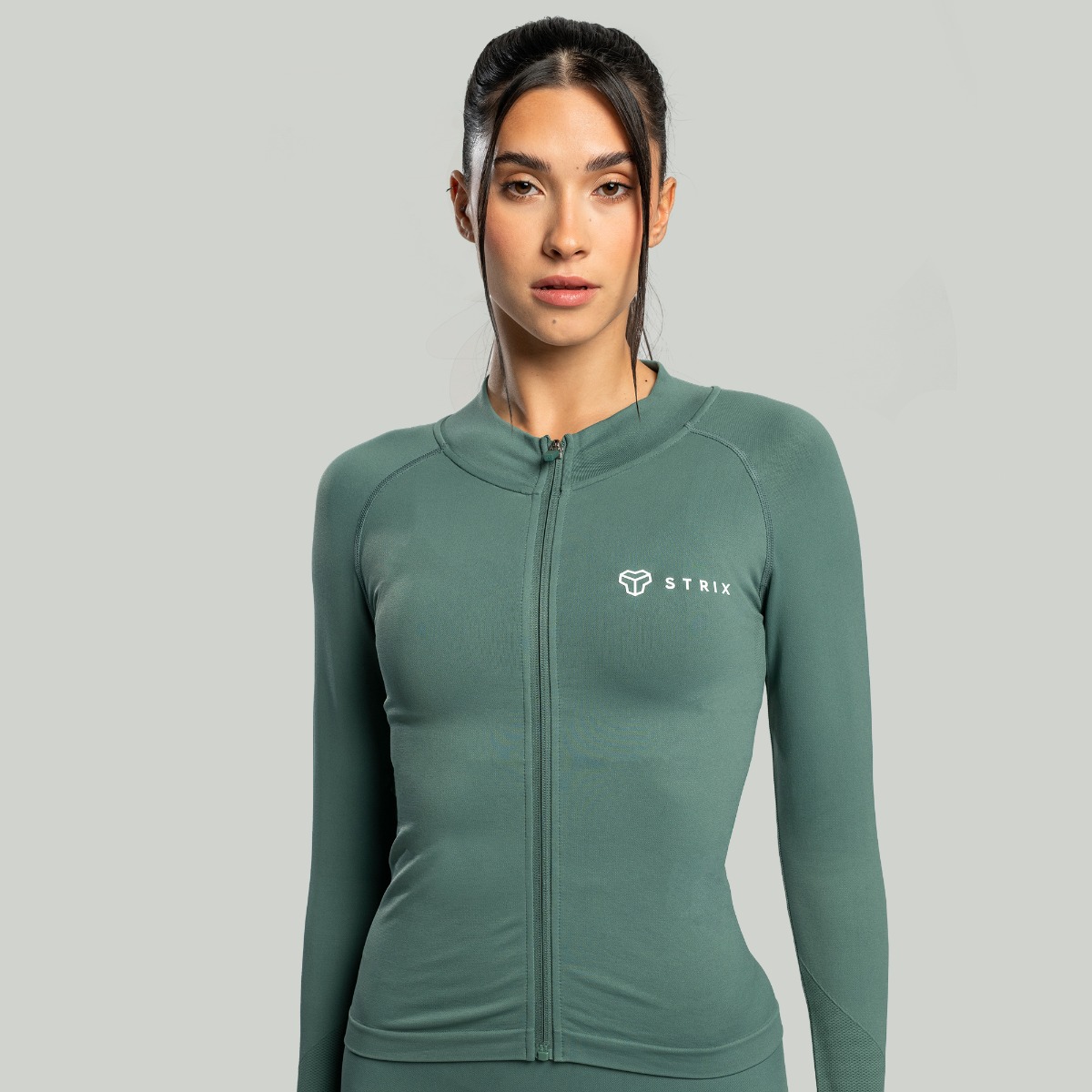 T-shirt de sport sans coutures pour femmes, couleur vert mousse - STRIX.