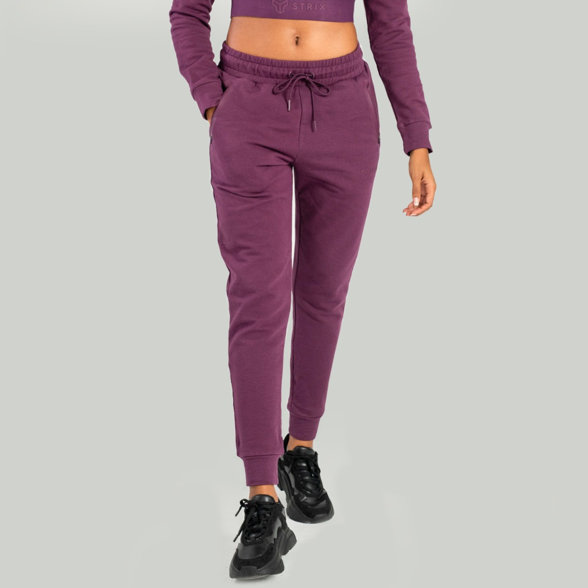 Pantalon de jogging essentiel pour femmes, couleur prune - STRIX.