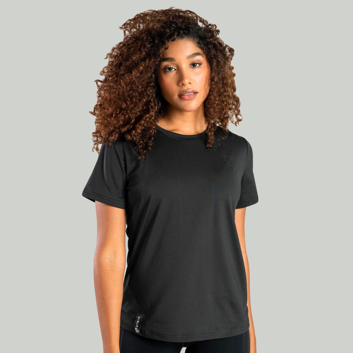 T-shirt femme Ultimate, couleur noire - STRIX.